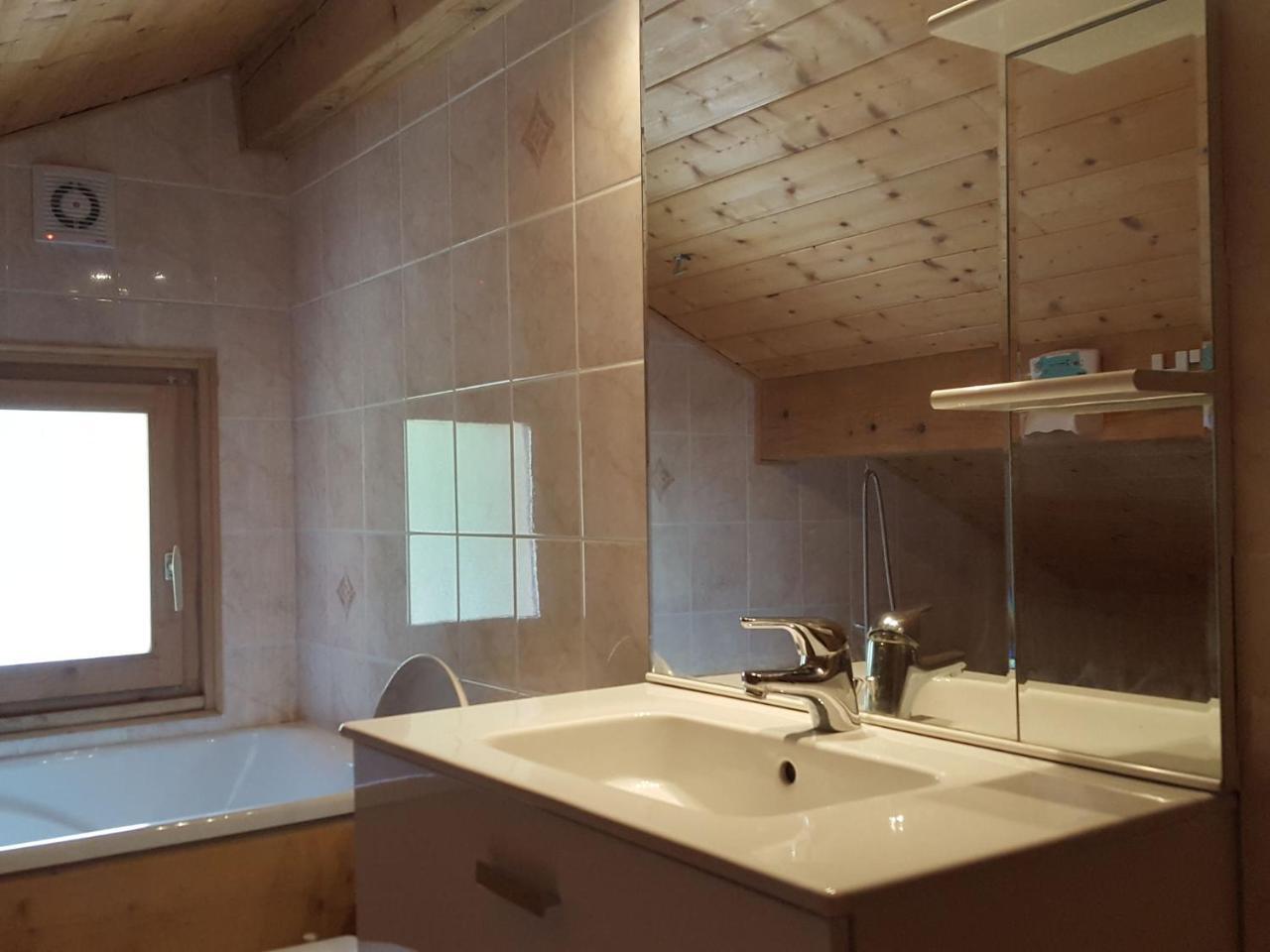 Magnificent Chalet On The Mountain Slopes Les Gets Eksteriør bilde